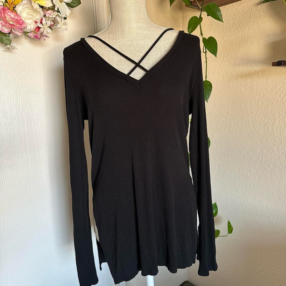 Forever 21 Black Crisscross Long Sleeve Top
